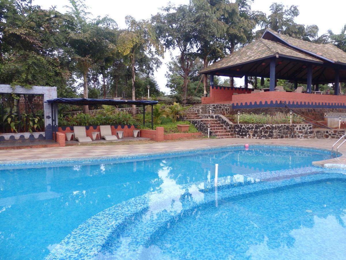 Cherilyn Monta Resort - Ratnagiri Vatul Luaran gambar