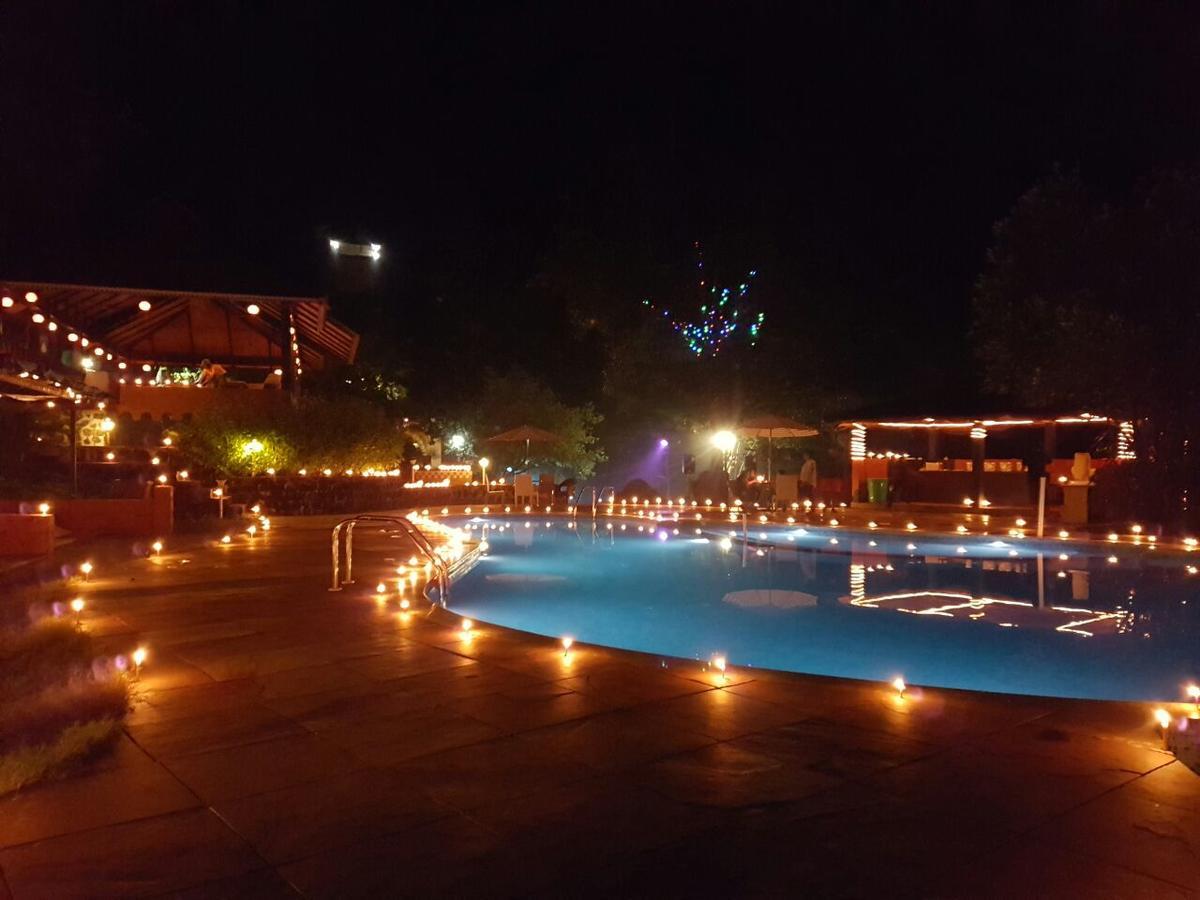 Cherilyn Monta Resort - Ratnagiri Vatul Luaran gambar