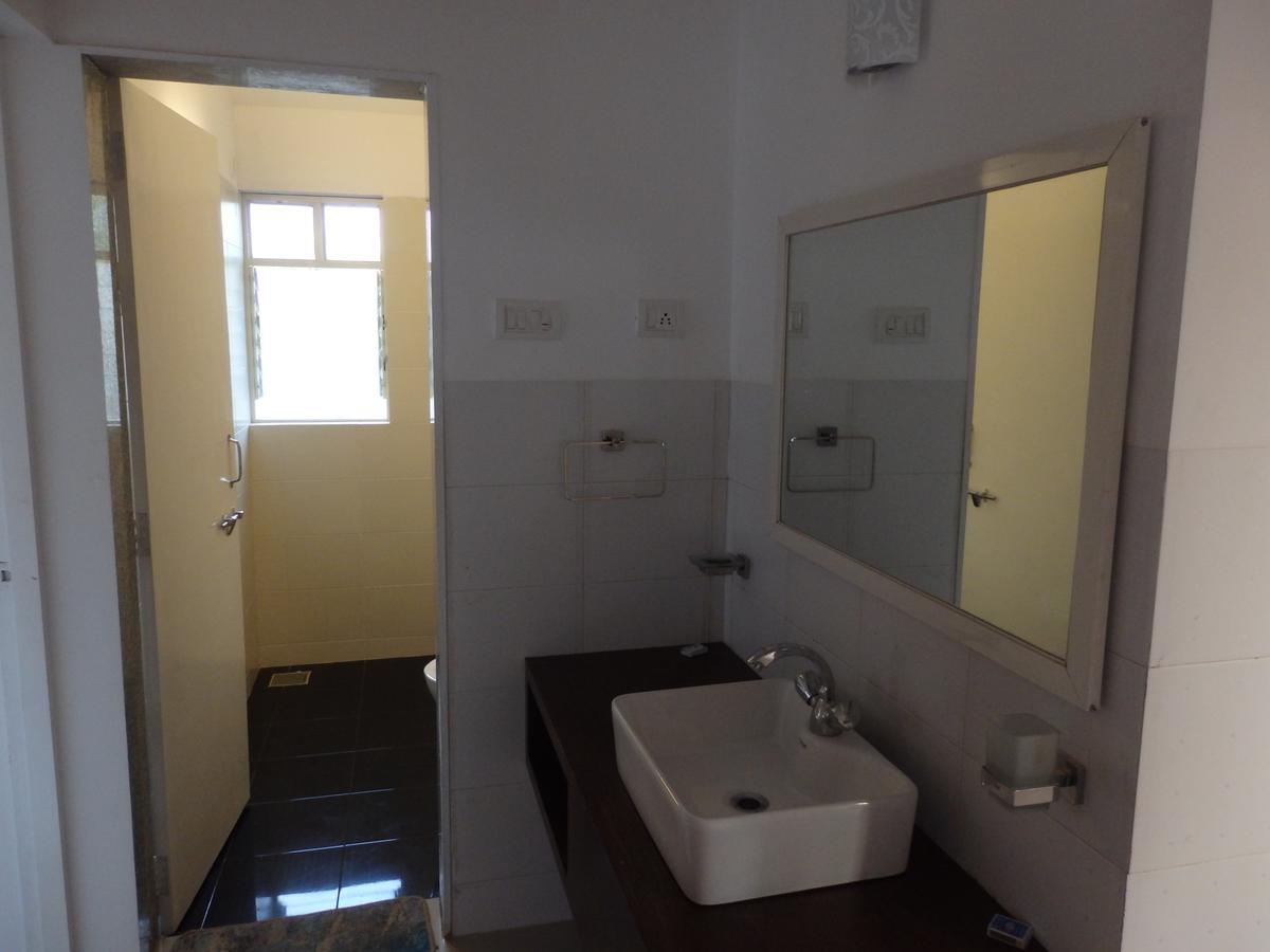Cherilyn Monta Resort - Ratnagiri Vatul Luaran gambar